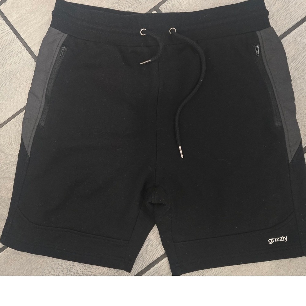 Grizzly Griptape Mens Fleece Shorts Black Grey Zipper Pockets Size Medium